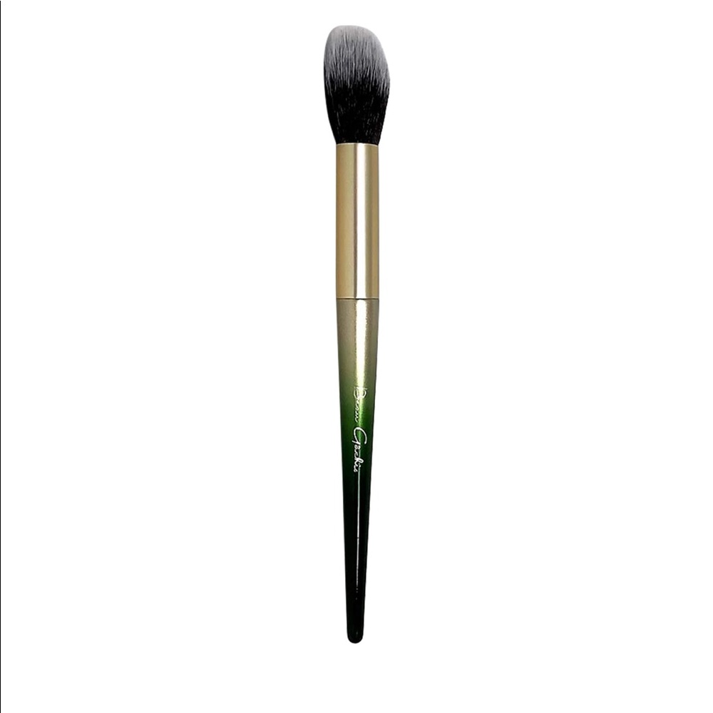 New Beautiful Beau Gachis Tapered Highlighter Brush